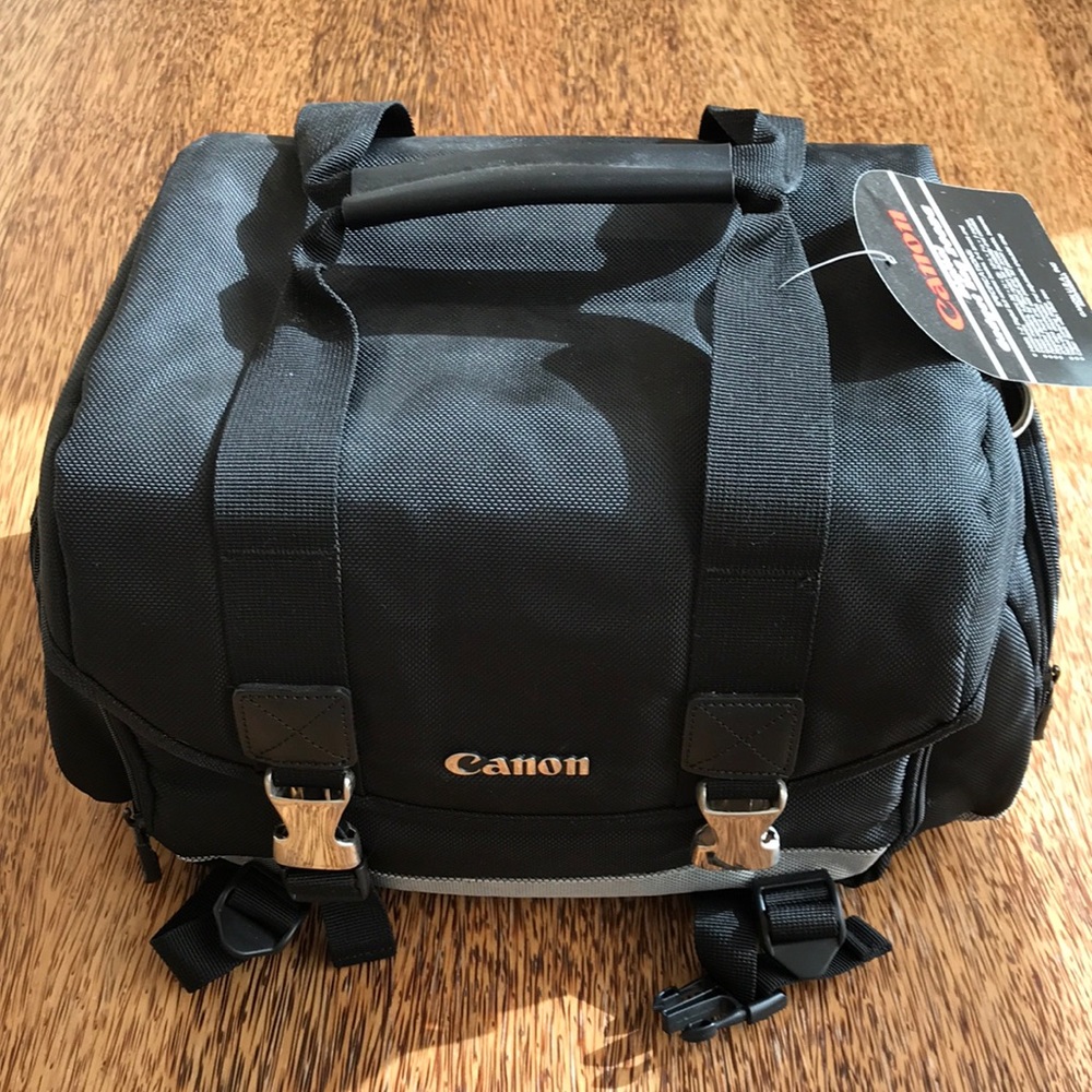 Canon Camera & Gadget Bag “200DG”